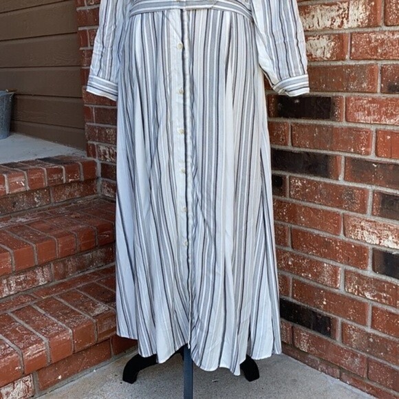 Court & Rowe The Jamesport Shirtdress in Ecru - Picture 4 of 10